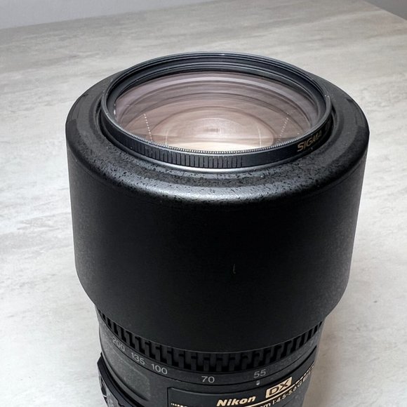 Nikon AF-S DX NIKKOR 55-300mm f/4.5-5.6G ED VR Lens - Picture 3 of 4